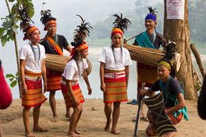 Delhi – Guwahati by Air  (Early Morning Flight)- Kaziranga (Approx. 225 km, 5 hrs)